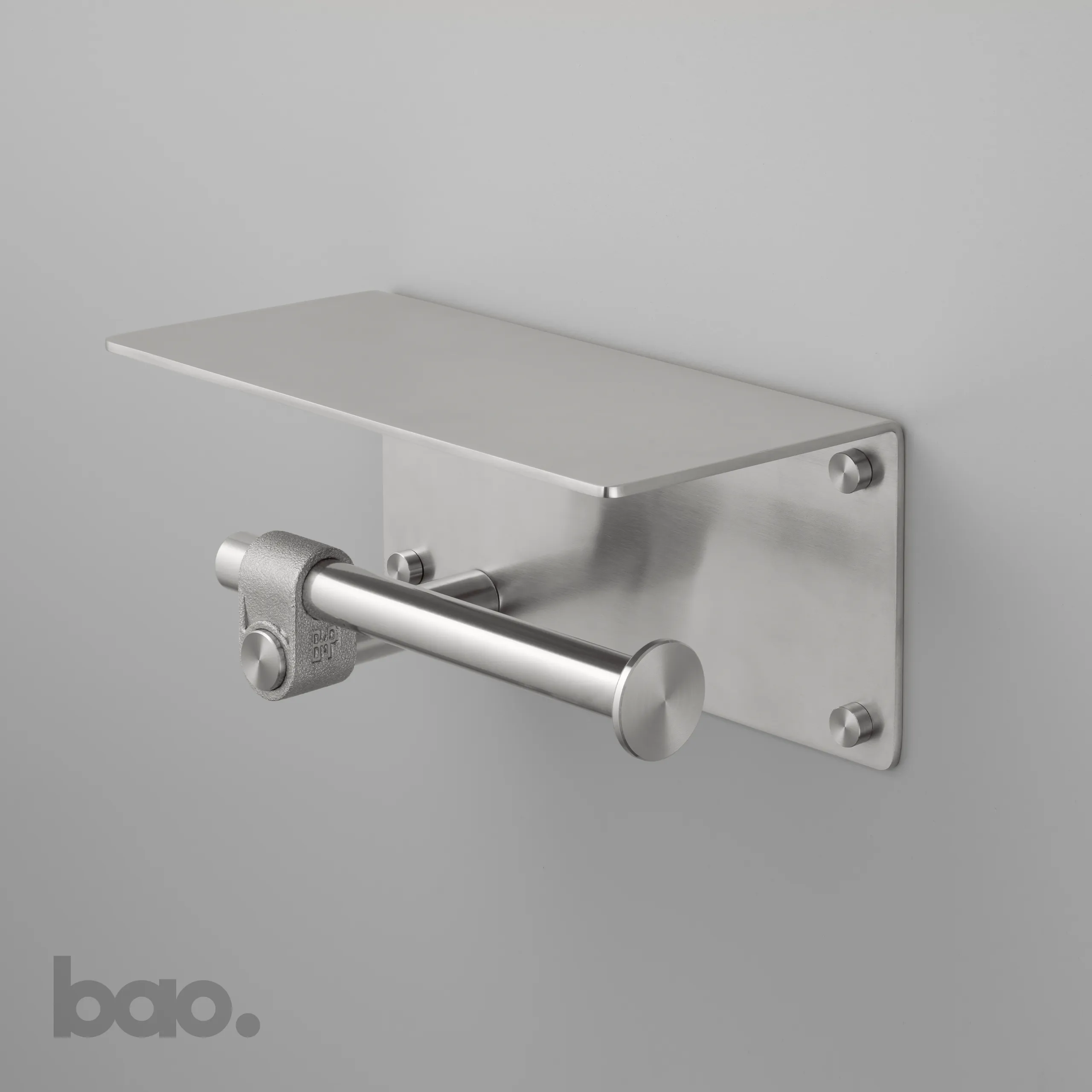 מתקן לנייר טואלט TOILET ROLL HOLDER / WITH SHELF / CAST / BRASS בסטר ופאנצ׳ באסטר ופאנץ Buster + Punch באו ביי דילן bao by Dylan
