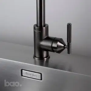 ברז מטבח גן מטאל KITCHEN TAP / MIXER / LINEAR / GUN METAL בסטר ופאנצ׳ באסטר ופאנץ Buster + Punch באו ביי דילן bao by Dylan